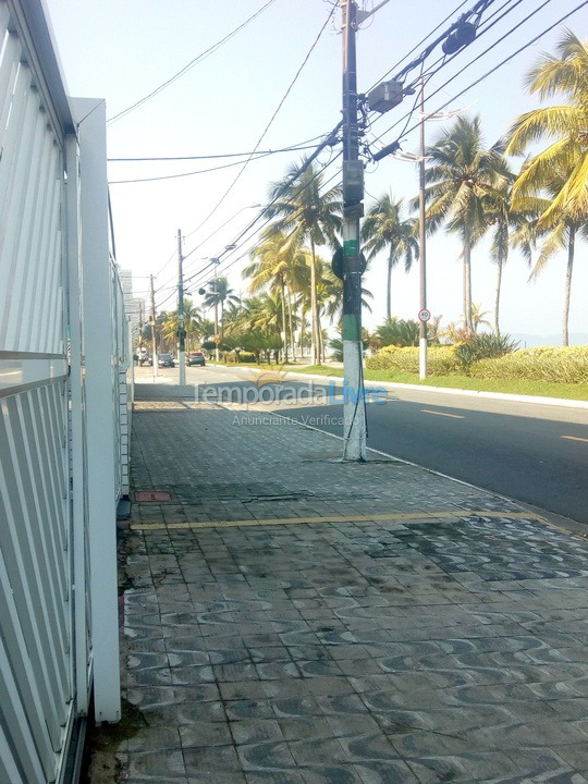 Apartment for vacation rental in Praia Grande (Vila Tupi)