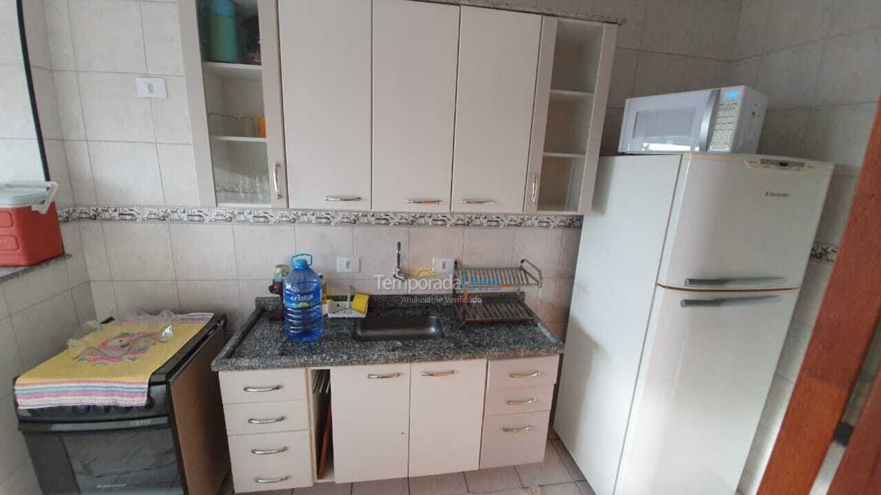 Apartamento para aluguel de temporada em Praia Grande (Vila Tupi)