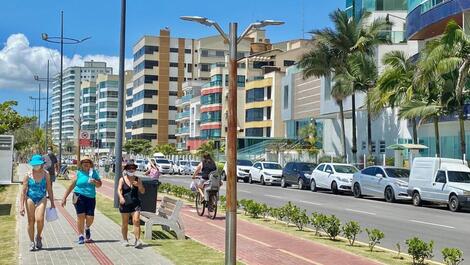 O MELHOR APARTAMENTO FRENTE MAR FINAMENTE MOBILIADO COMPLETO