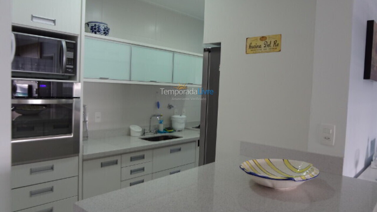 Apartamento para aluguel de temporada em Bertioga (Riviera de São Lourenço)