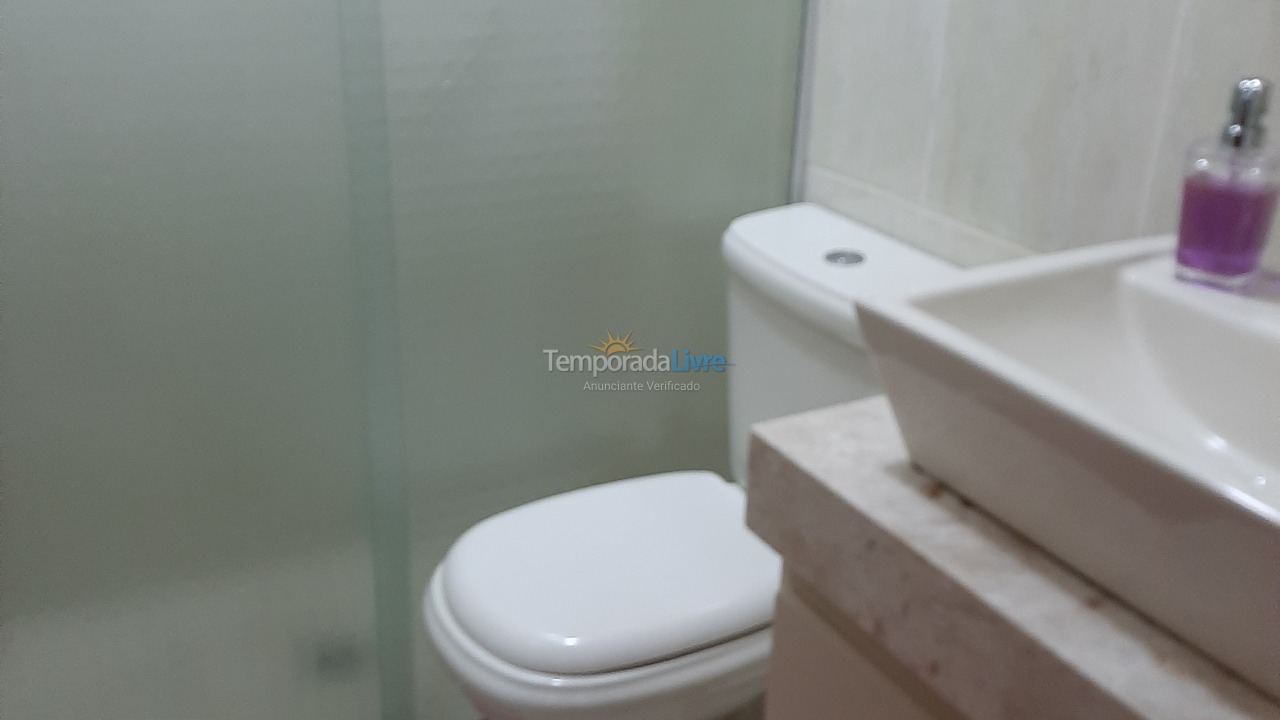 Casa para aluguel de temporada em Guarujá (Pitangueiras)