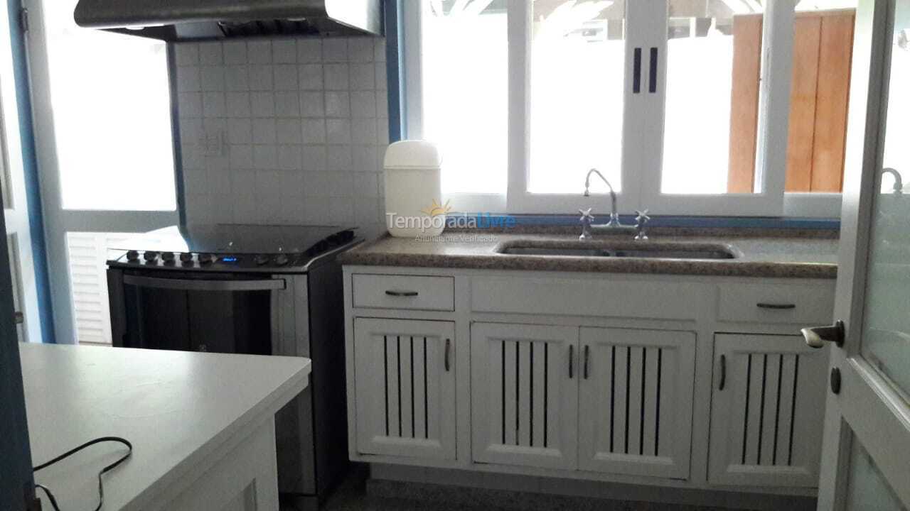 House for vacation rental in São Sebastião (Camburizinho)