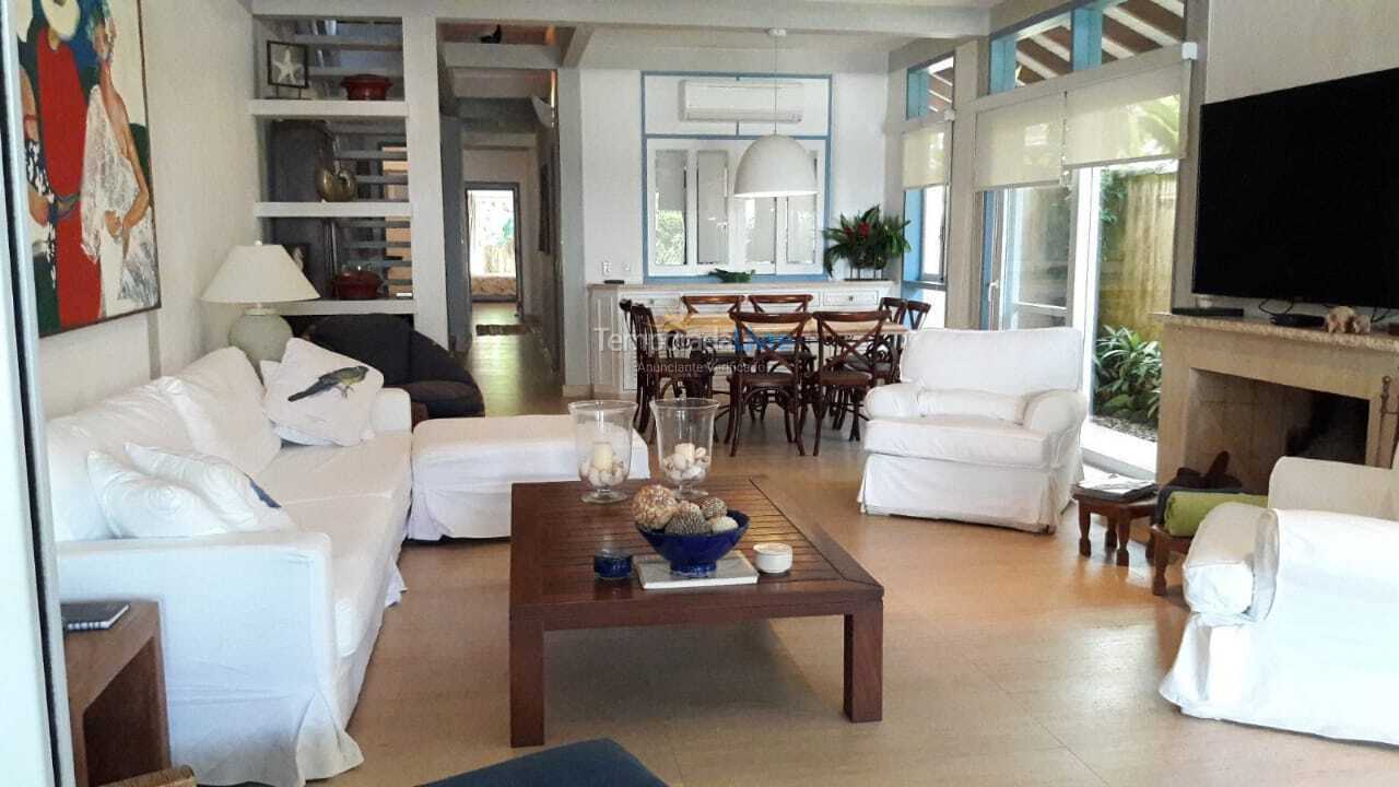 House for vacation rental in São Sebastião (Camburizinho)
