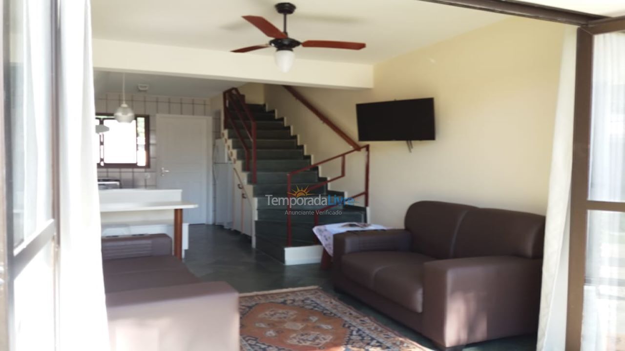 Casa para alquiler de vacaciones em Ubatuba (Praia das Toninhas)