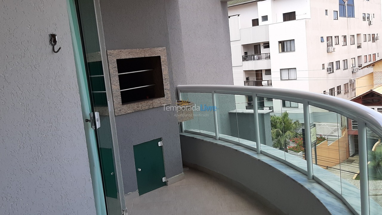 Apartamento para aluguel de temporada em Bombinhas (Praia de Bombas)