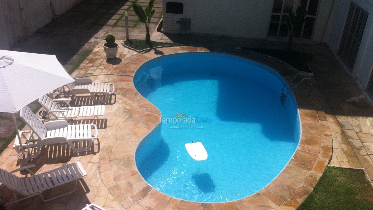 Casa para aluguel de temporada em Guarujá (Enseada)