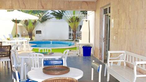 Linda casa EM FRENTE AO MAR NO GUARUJA