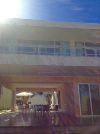 Linda casa EM FRENTE AO MAR NO GUARUJA