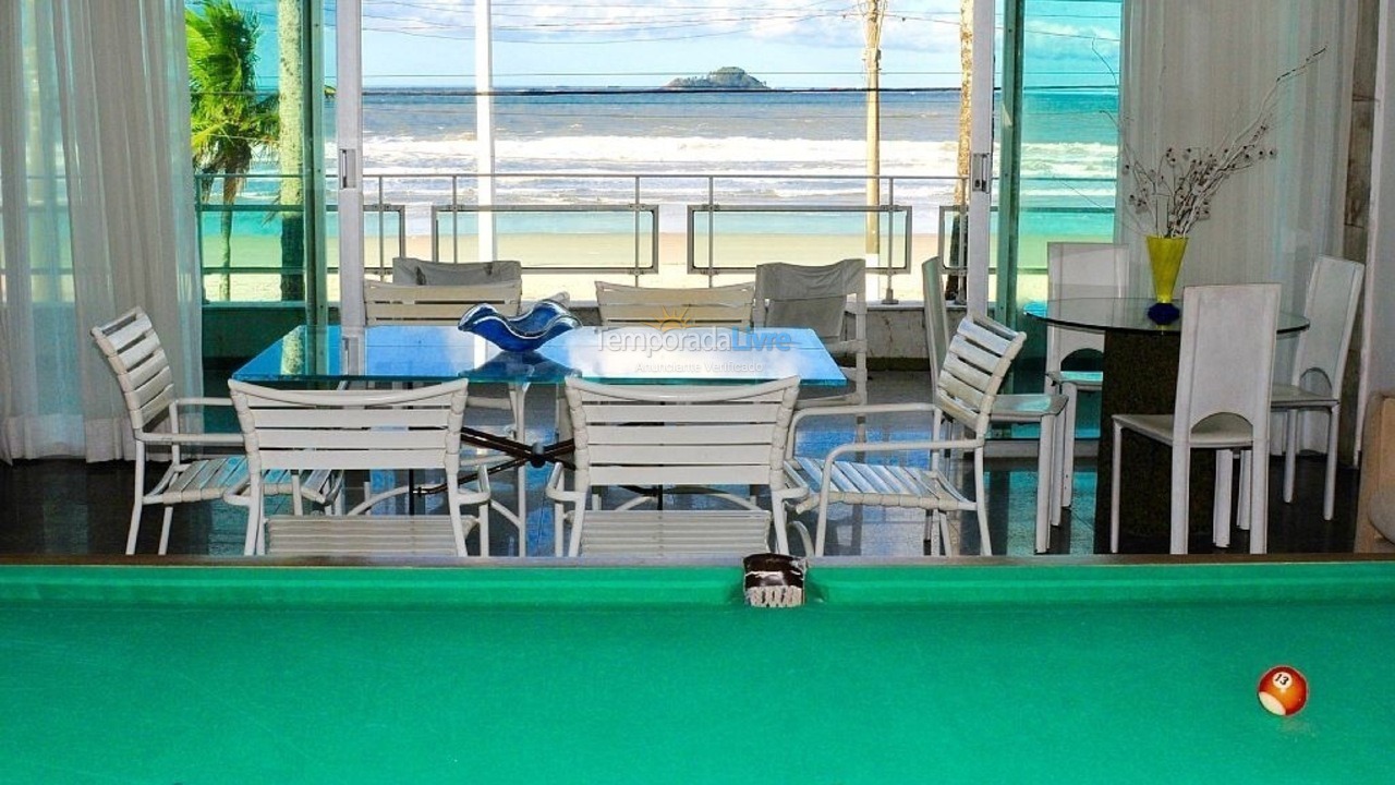 Casa para aluguel de temporada em Guarujá (Enseada)