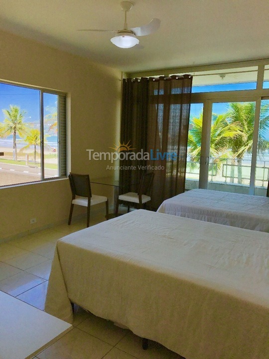 Casa para aluguel de temporada em Guarujá (Enseada)