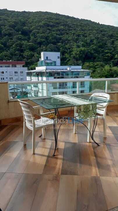 Apartment for vacation rental in Bombinhas (Praia de Bombas)