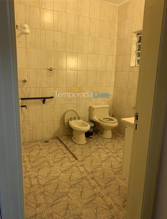 Casa para aluguel de temporada em Guarujá (Enseada Tortugas)