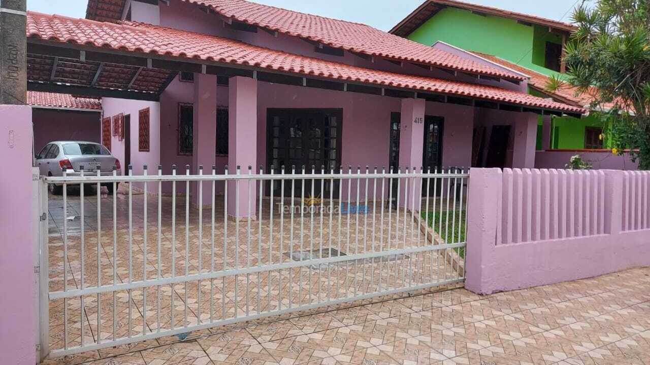 Casa para aluguel de temporada em São Francisco do Sul (Enseada)