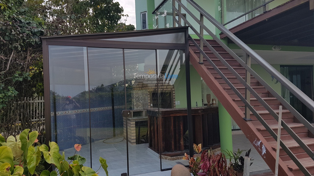 House for vacation rental in Florianópolis (Praia do Santinho)