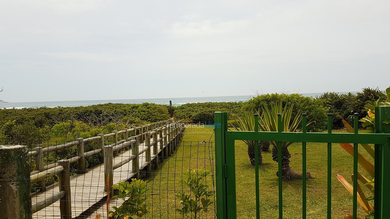 House for vacation rental in Florianópolis (Praia do Santinho)