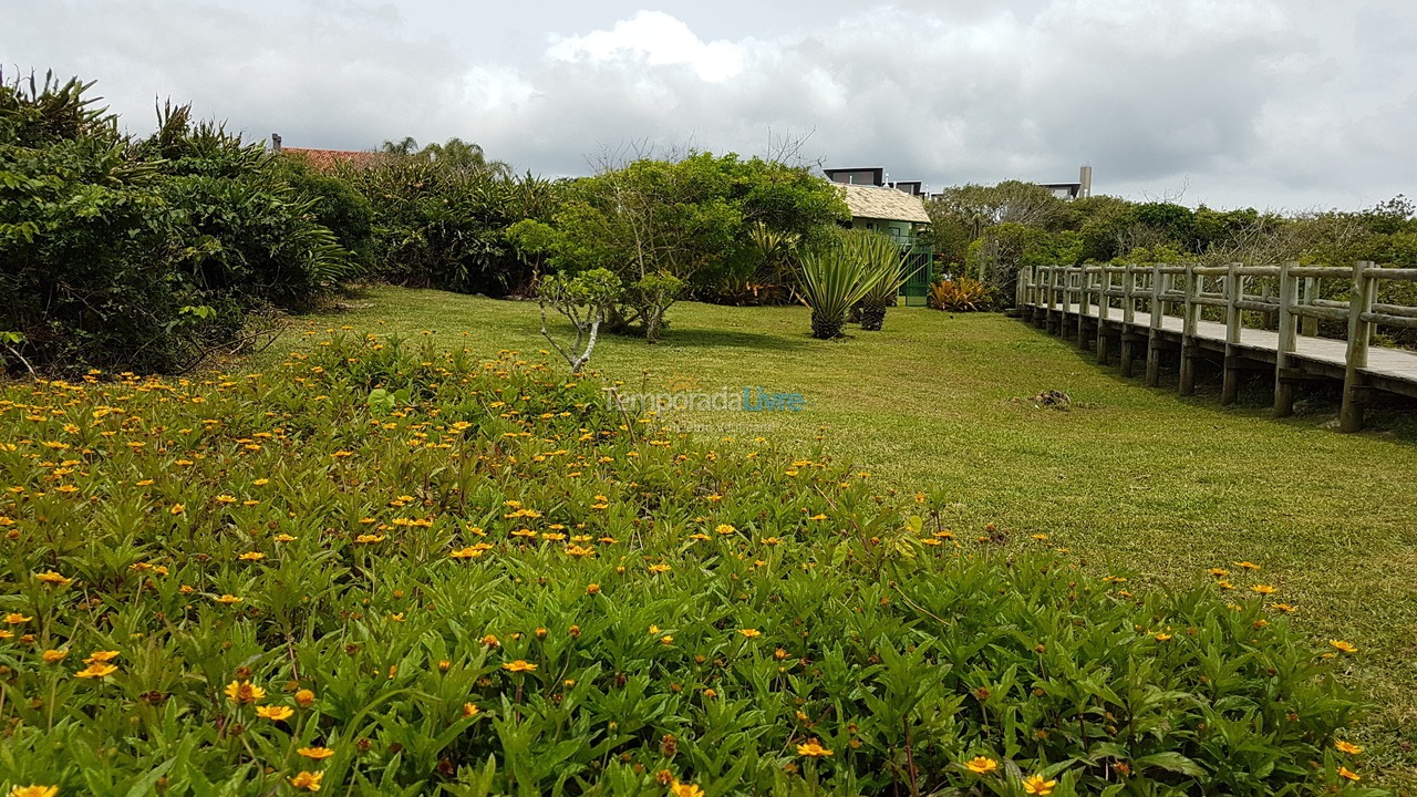 House for vacation rental in Florianópolis (Praia do Santinho)