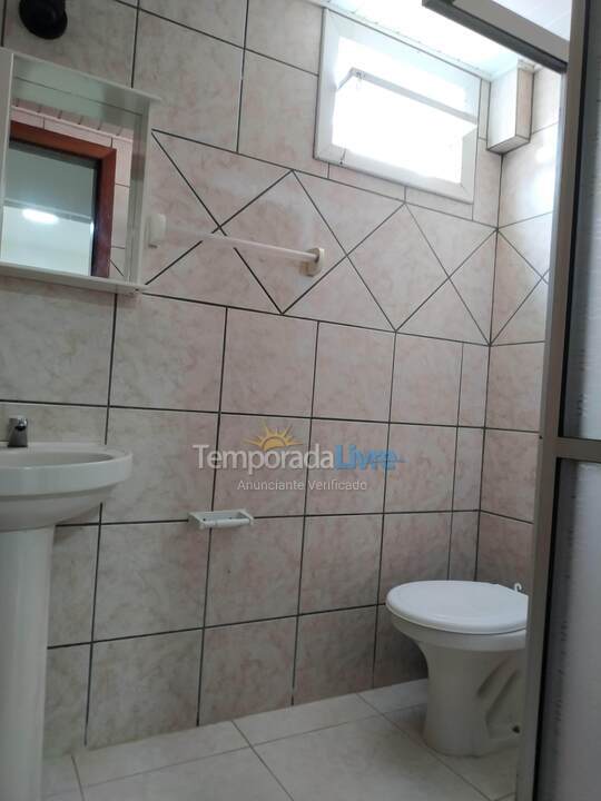 Apartamento para aluguel de temporada em Bombinhas (Praia de Bombas)