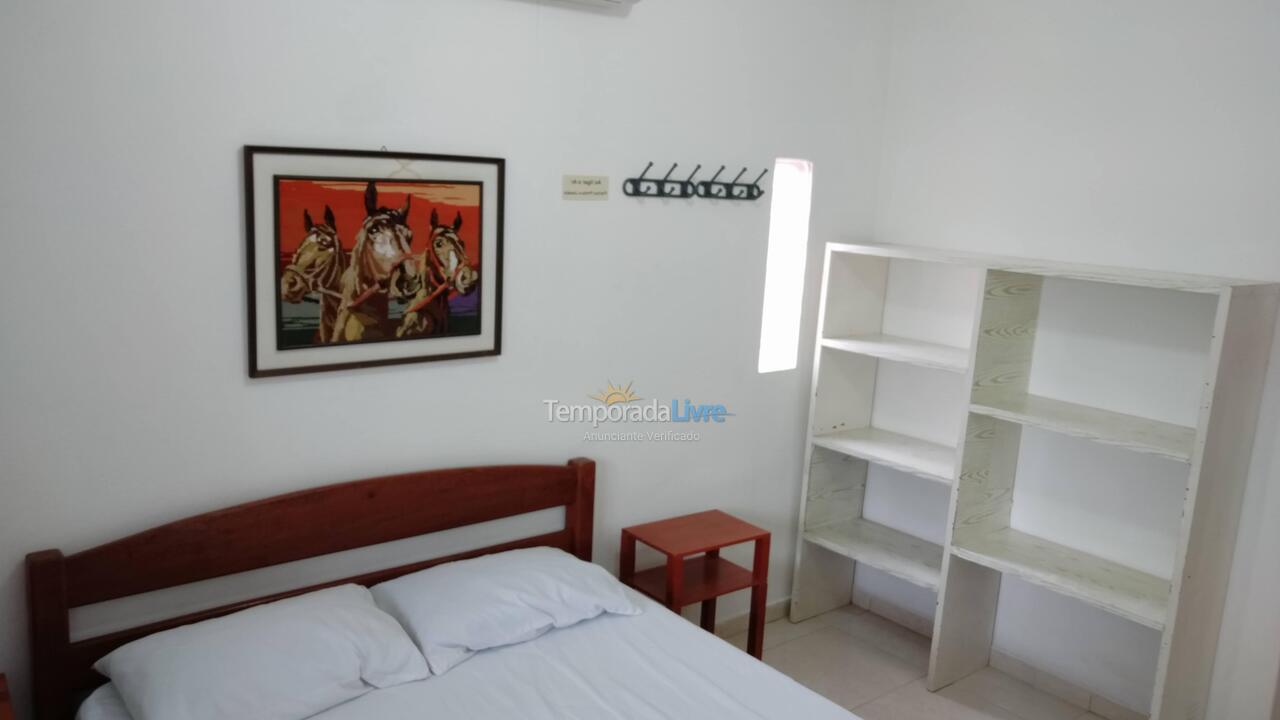 Apartamento para aluguel de temporada em Bombinhas (Praia de Bombas)