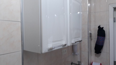 Close to the beach and Aquarium. Full support during hosting.