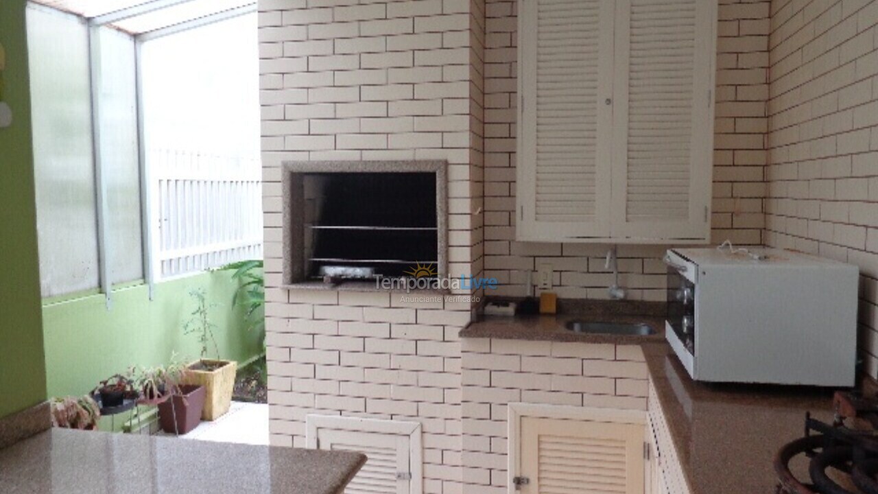 Casa para alquiler de vacaciones em São Francisco do Sul (Enseada)