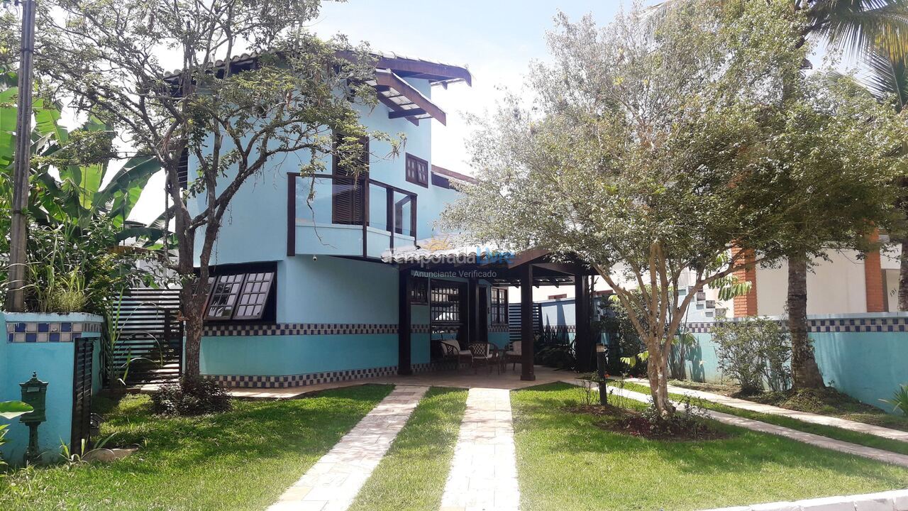 Casa para aluguel de temporada em Guarujá (Praia do Pernambuco)