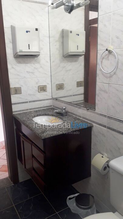 Casa para aluguel de temporada em Guarujá (Praia do Pernambuco)