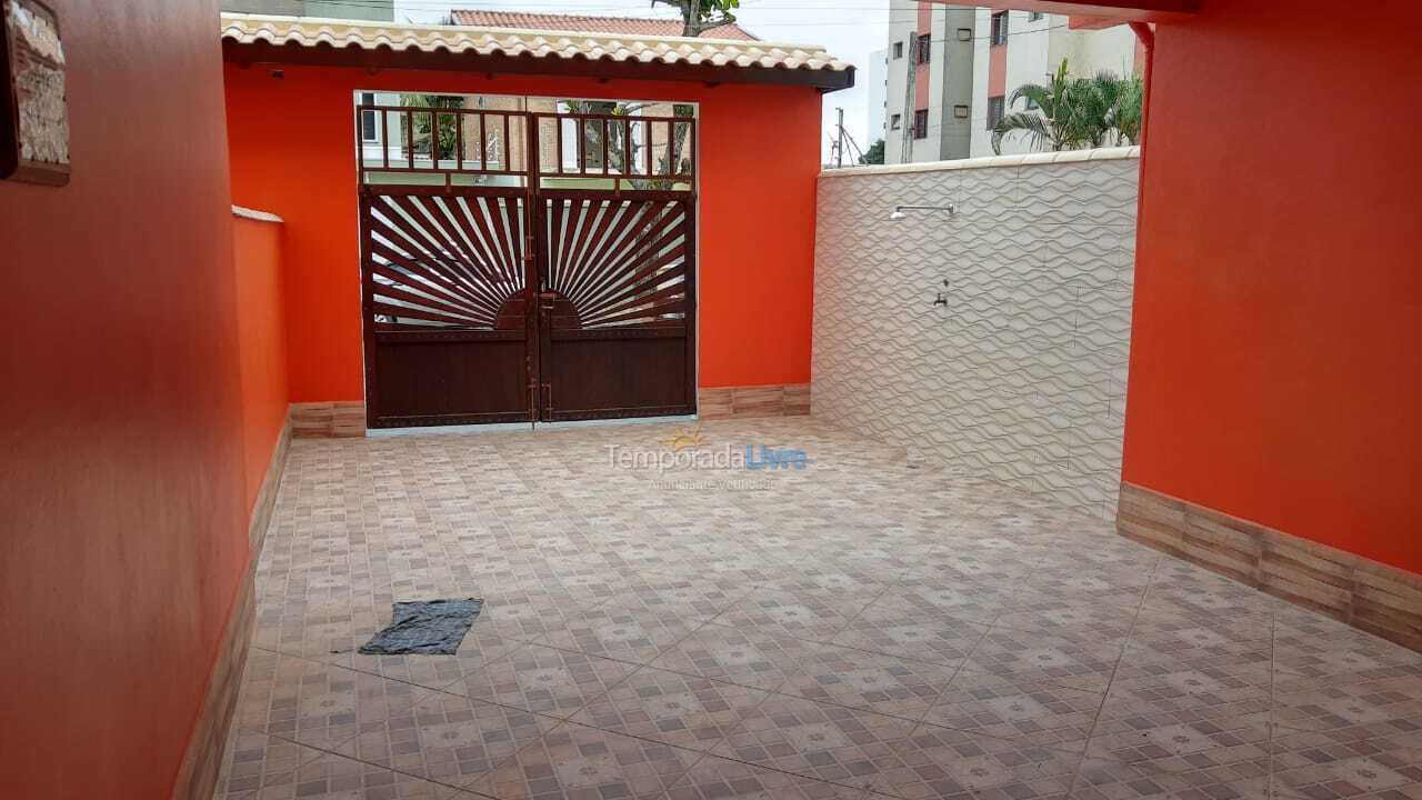 Casa para aluguel de temporada em Caraguatatuba (Martim de Sá)