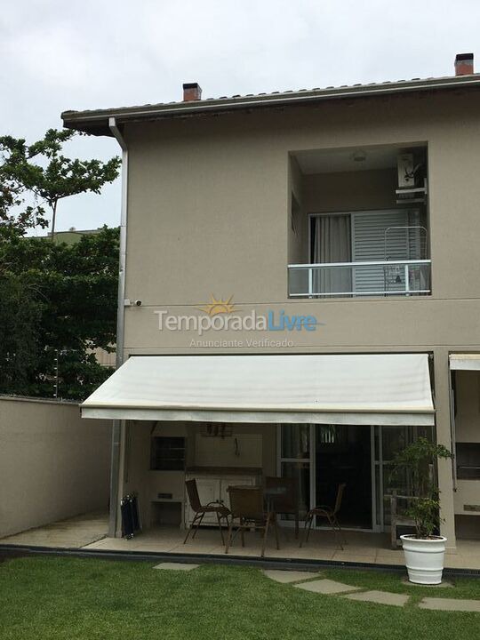 Casa para aluguel de temporada em Ubatuba (Itaguá)