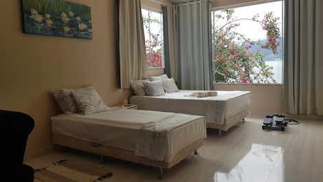 Casa Temporada em ilha e pé na areia