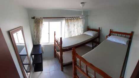 Quarto 2 - 2 beliches e ventilador de teto