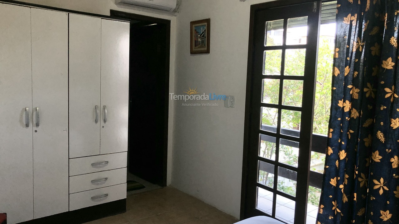 Casa para aluguel de temporada em Florianopolis (Praia dos Ingleses)