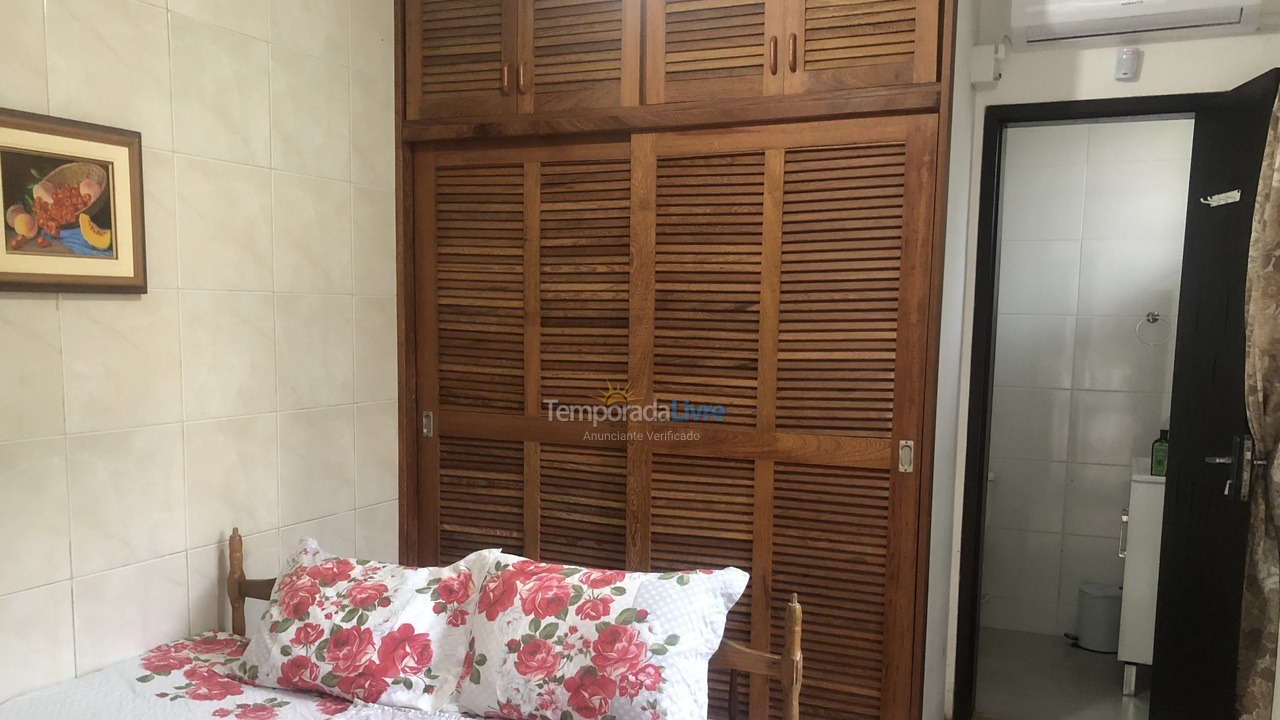 Casa para aluguel de temporada em Florianopolis (Praia dos Ingleses)