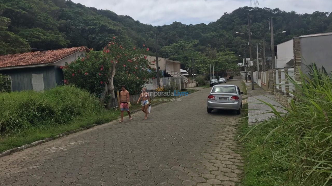 Casa para aluguel de temporada em São Francisco do Sul (Enseada)