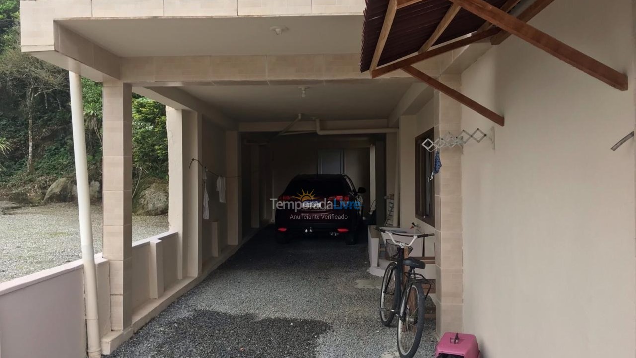 Casa para aluguel de temporada em São Francisco do Sul (Enseada)