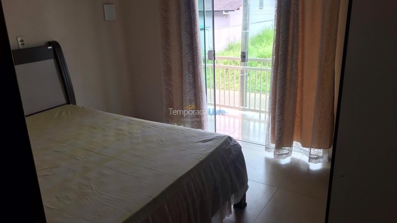 Casa para aluguel de temporada em São Francisco do Sul (Enseada)