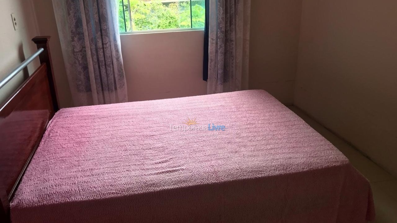 Casa para aluguel de temporada em São Francisco do Sul (Enseada)