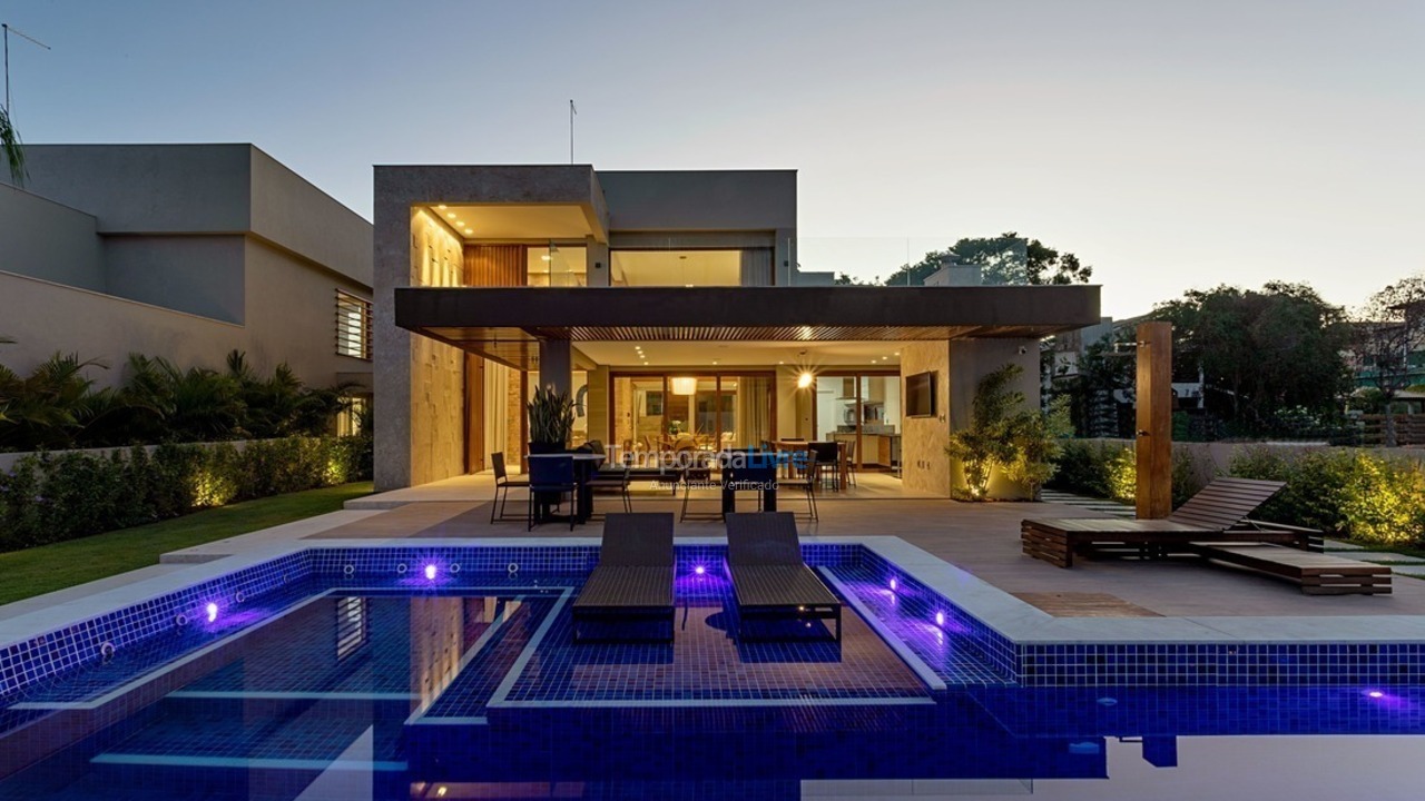 House for vacation rental in Camaçari (Praia de Guarajuba)