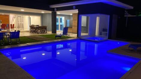 DEL LAGO, TODA NOVA, 5 SUITES, ELEVADOR, OPORTUNIDADE, ACEITA ANUAL!!