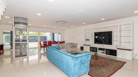 DEL LAGO, TODA NOVA, 5 SUITES, ELEVADOR, OPORTUNIDADE, ACEITA ANUAL!!