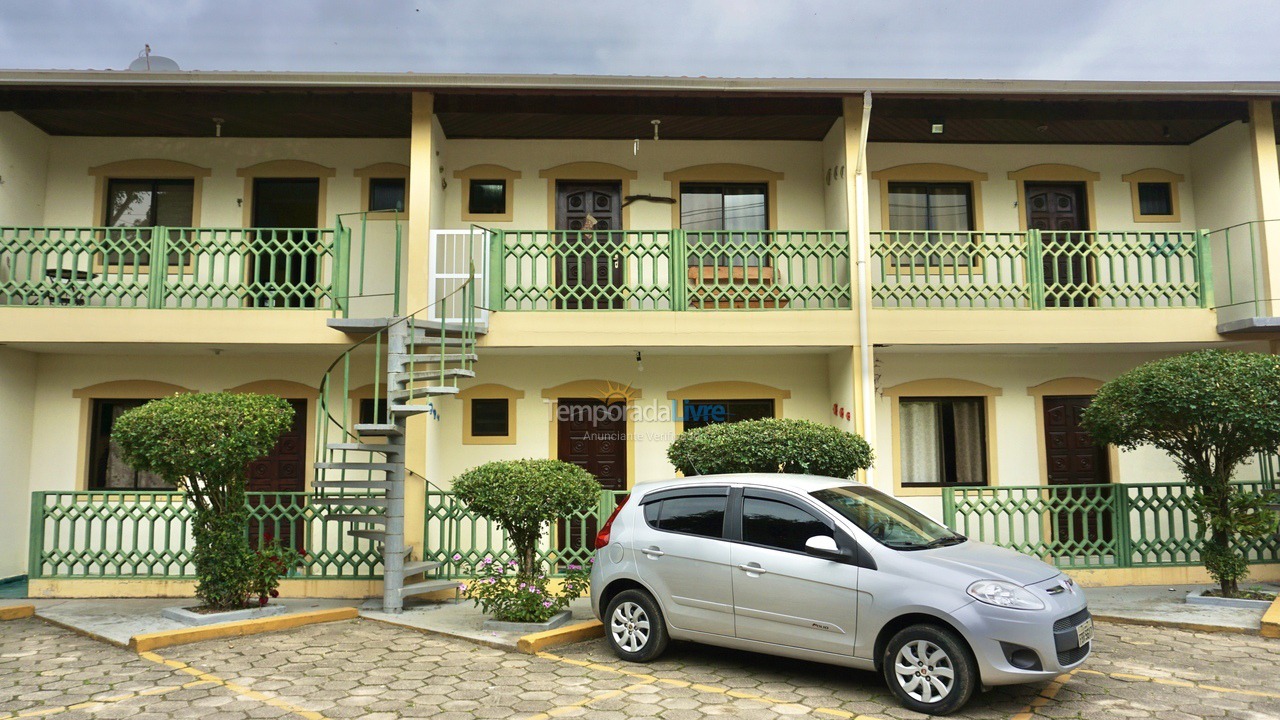 Apartamento para aluguel de temporada em Ubatuba (Maranduba)