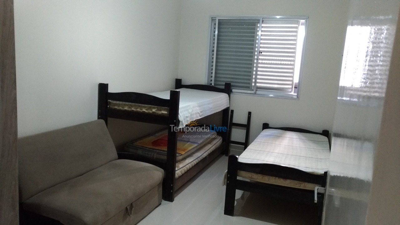 Apartamento para aluguel de temporada em Praia Grande (Guilhermina)