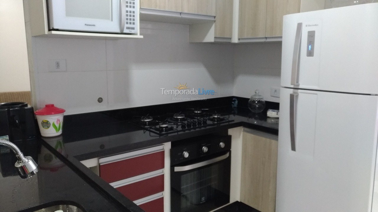 Apartamento para aluguel de temporada em Praia Grande (Guilhermina)