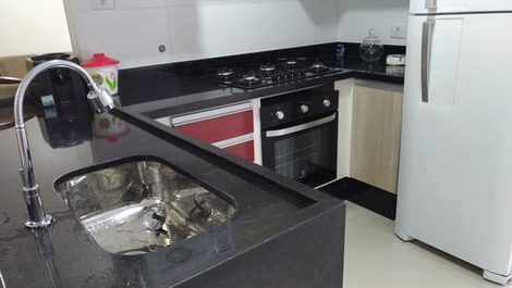 AP. NOVO, VISÃO P/O MAR, AR COND.WIFI, NETFLIX E GARAGEM