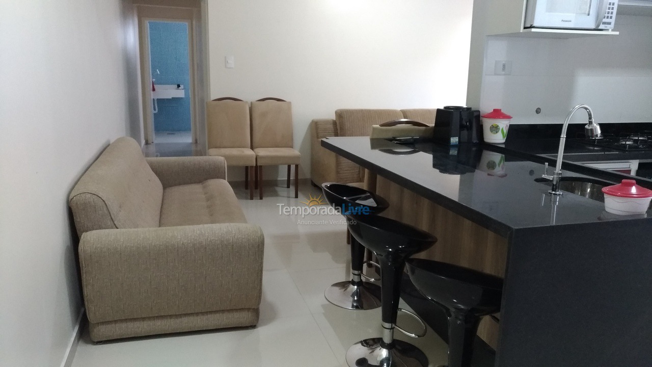 Apartamento para aluguel de temporada em Praia Grande (Guilhermina)