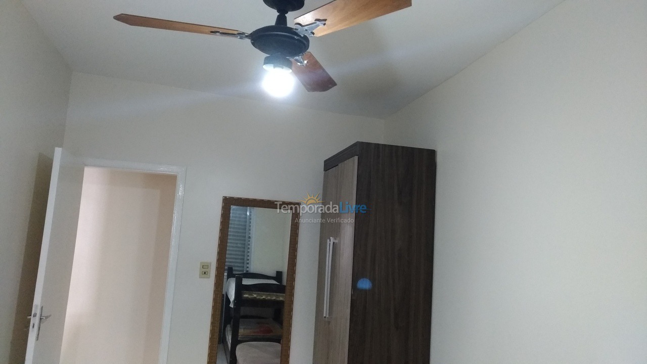 Apartamento para aluguel de temporada em Praia Grande (Guilhermina)
