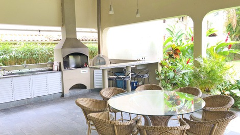 Jardim Acapulco Residence 1,000 Meters Swimming Pool and Barbecue