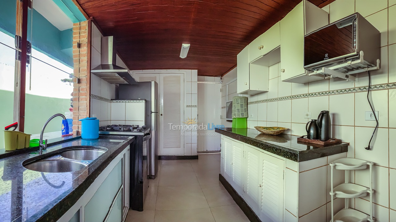 House for vacation rental in Ubatuba (Praia das Toninhas)