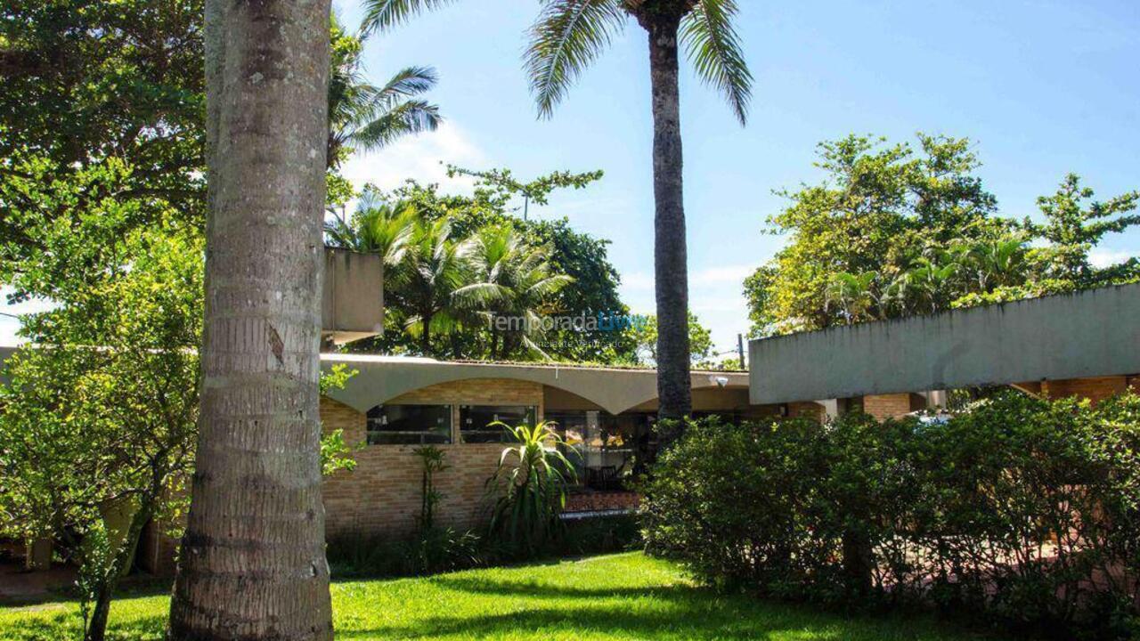 House for vacation rental in Ubatuba (Praia das Toninhas)