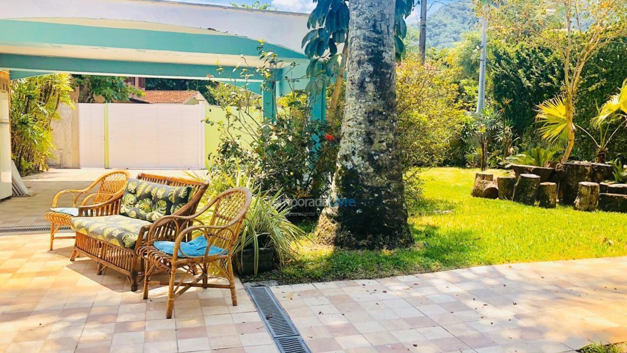 House for vacation rental in Ubatuba (Praia das Toninhas)