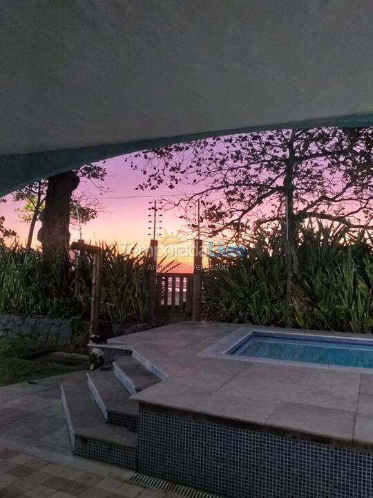 House for vacation rental in Ubatuba (Praia das Toninhas)